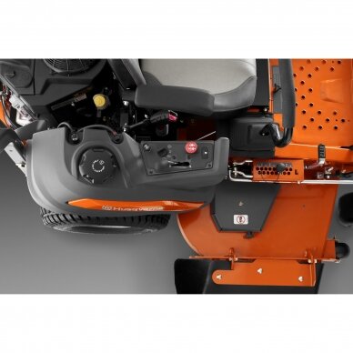 Traktorius nulinio apsisukimo HUSQVARNA Z448 4