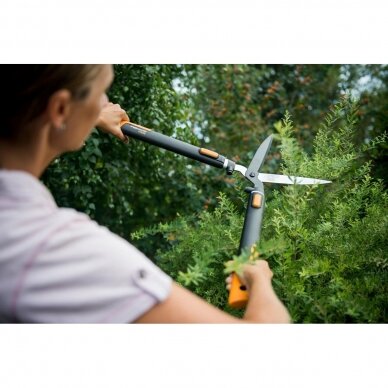 Žirklės gyvatvorei teleskopinės Fiskars Smartfit 1