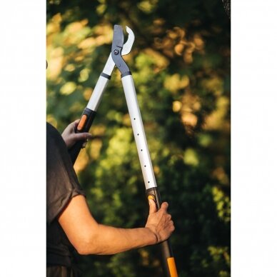 Žirklės sodo teleskopinės Fiskars SmartFit 4